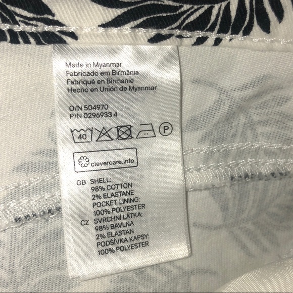 H&M Palm tree printed jean shorts - Picture 4 of 6